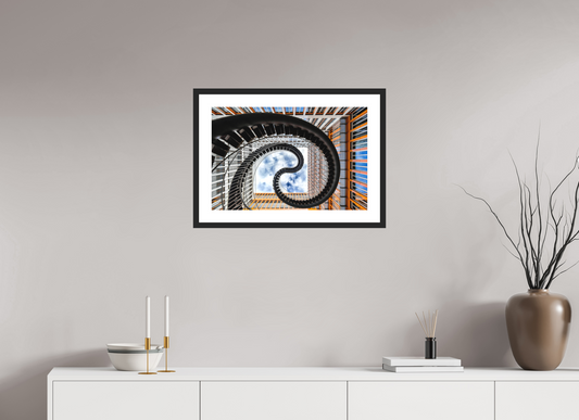 60 x 40 cm, Hahnemühle Photo Rag, Frame 20mm black, Passepartout white, Front glass matt ENDLESS