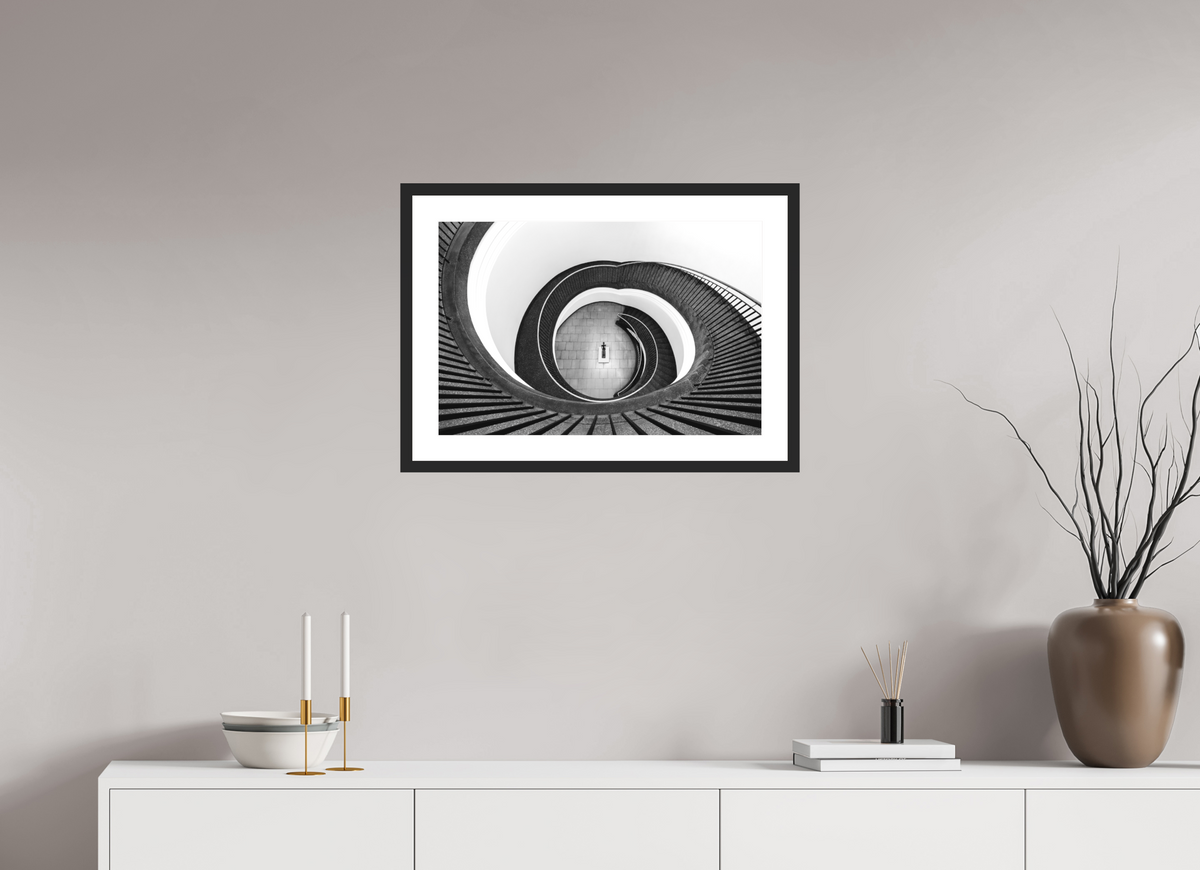 60 x 40 cm, Hahnemühle Photo Rag, Frame 20mm black, Passepartout white, Front glass matt POETRY - THE SENTINEL III - Berlin